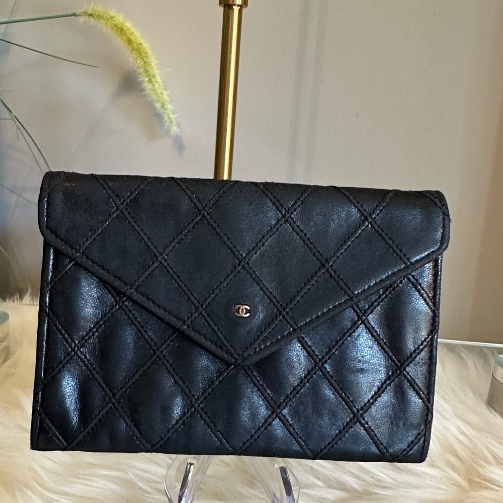 Authentic CHANEL Vintage Early 1990”s Wild Stitch Flap Wallet, in Black. EUC